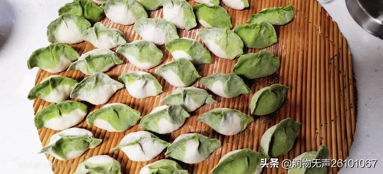 晒图笔记大赛2025年大年初一的饺子
