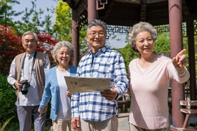 人只有老了才会明白：住在属于自己的房子里养老，是多么幸福的事