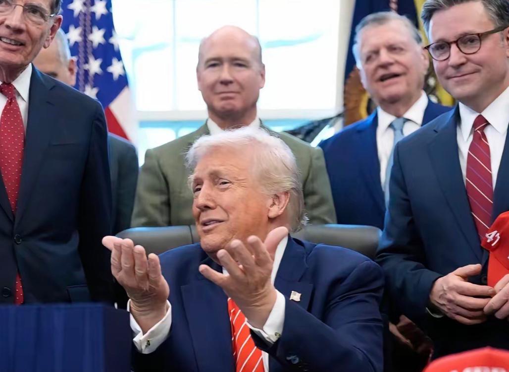 大年初三，美国华尔街日报报道：“据美国官员称，受中方施压影响，且特朗普政府部分人