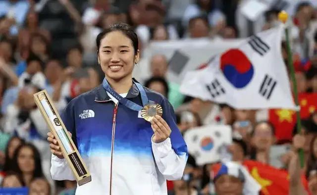 公开和国家撕裂，这韩国羽协可太坏了吧！安洗莹带伤都能拿金牌，说明能力真的强，也说