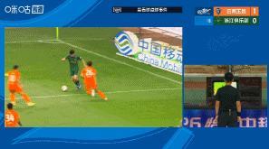 20：00开球，22：09结束！没有Vr裁判不会吹球了？
云南玉昆浙江之战踢了2