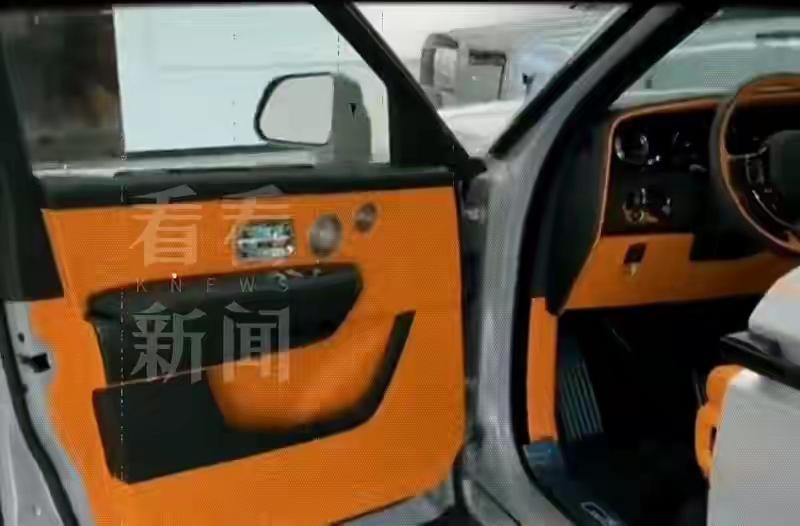 上海，夫妻俩经人介绍，认识了做名酒生意的女子，彼此非常聊的来，夫妻俩把她认作干妹