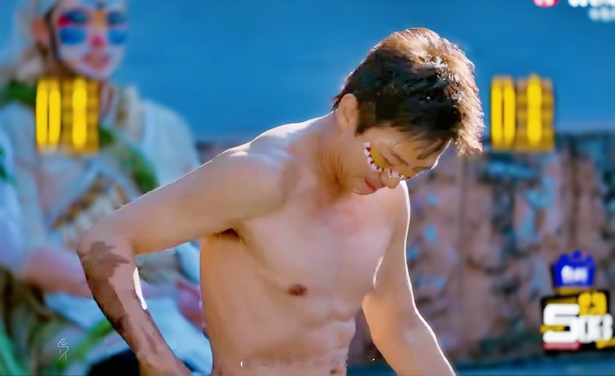 邓超让大家没看五哈就别看了 哈哈哈哈已品超哥曼妙身材！！ 