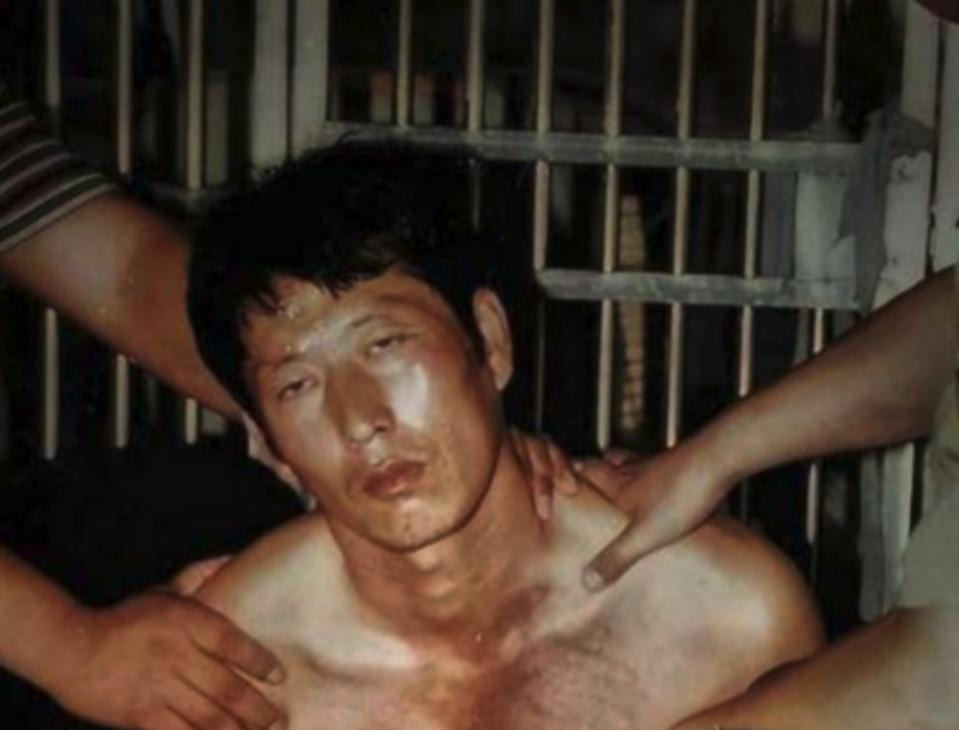 2005年，白宝山情人谢宗芬被提前释放，当狱警把她送到大门口后，她没有选择回家，