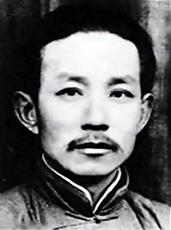 [微风]1943年，新四军团长汤景延叛变，打死3名战士后，又带着600多人投敌，