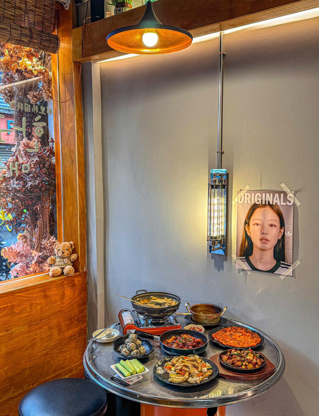 不在国外在广州！！好韩啊！
广州韩料扛把子还得看远景路！
谁没吃过这家的辣鸡爪我