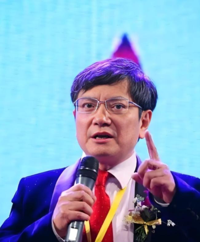 教育部出手了！将英语“踢出”高考，取消其主科地位？教育部回应一针见血！不曾想，螳