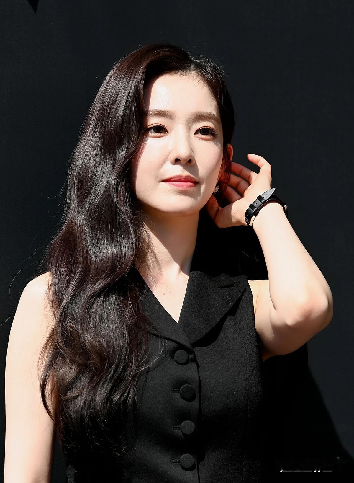 260903 YSL Beauty新闻图 
