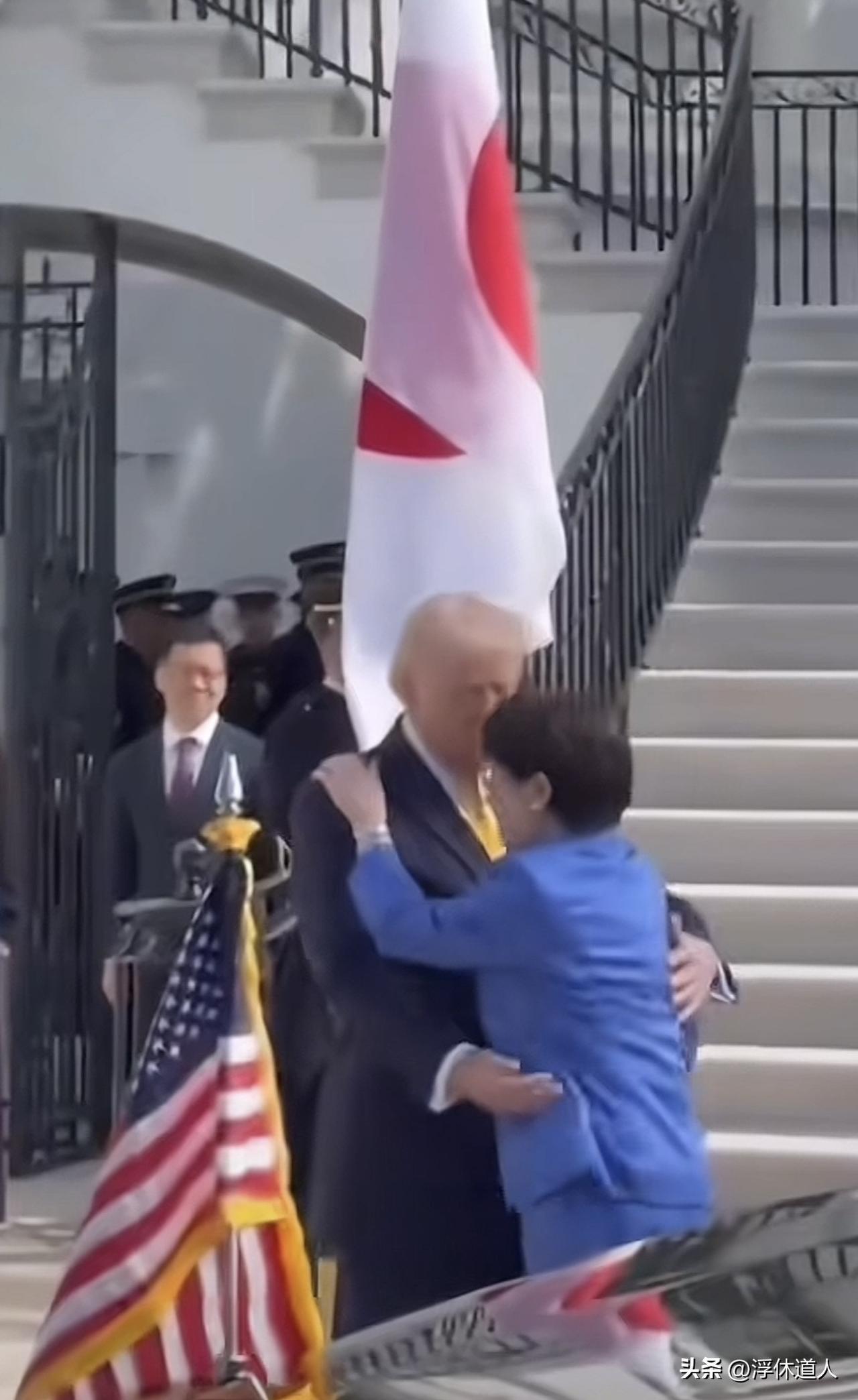 新思维：高市早苗在尽情糟蹋日本的“国家尊严”

我一直觉得，日本本可凭战后和平与