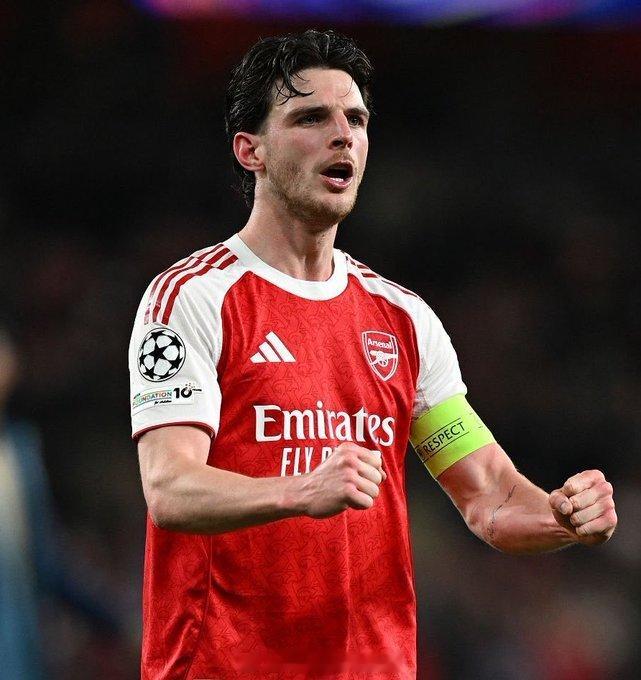 阿森纳0比0葡萄牙体育 枪迷们怎么看？摩根更新社媒：“阿尔特塔应该让赖斯在下赛季