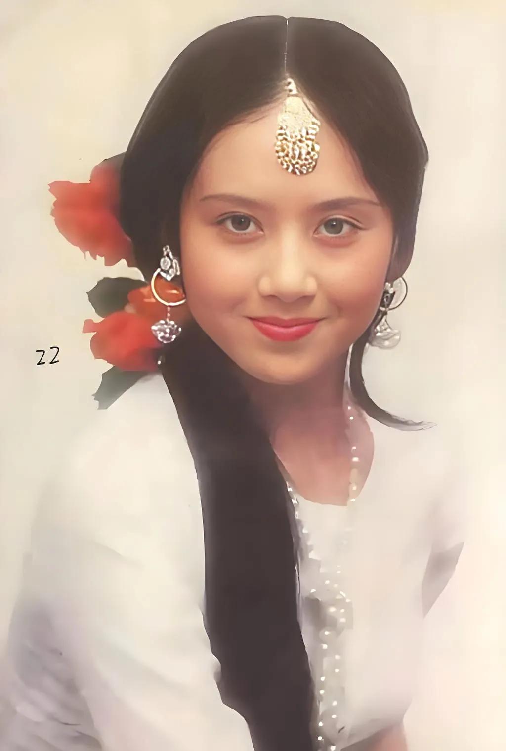 大家说，杨丽萍为了事业，终生未嫁，这辈子值得吗？

杨丽萍1958出生于云南省大