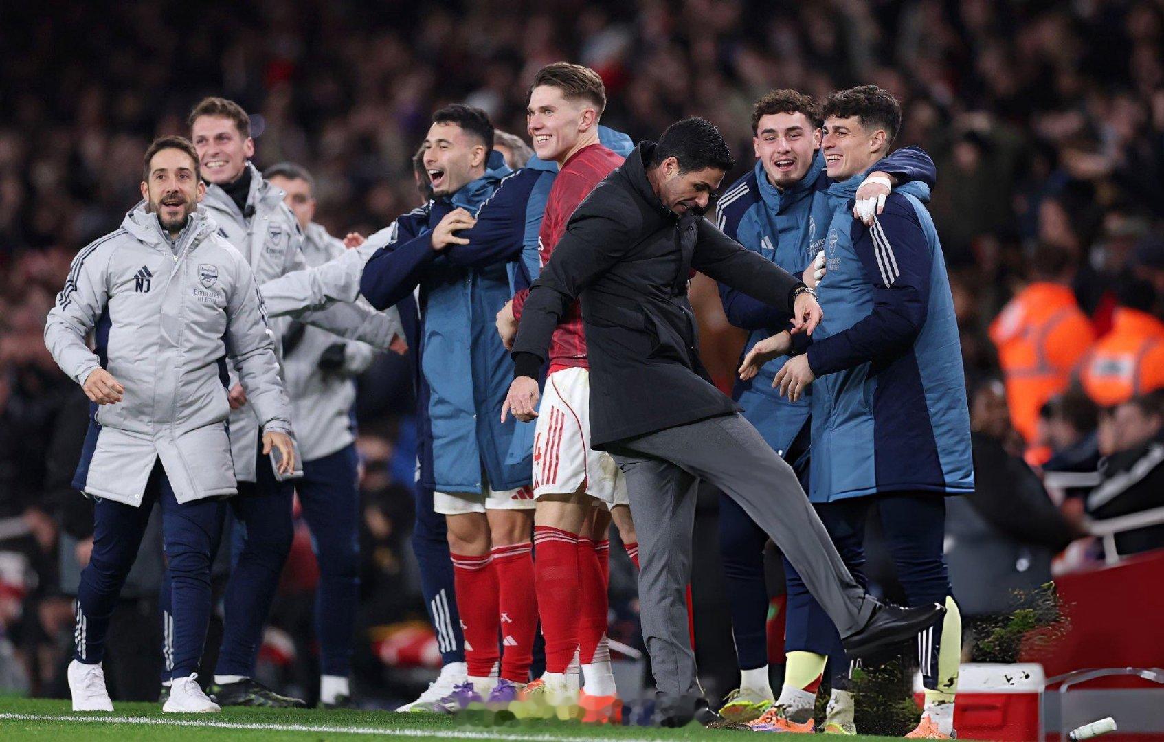 绝杀后场边的阿尔特塔反应，真的是如释重负！阿森纳vs狼队 英超联赛 阿森纳