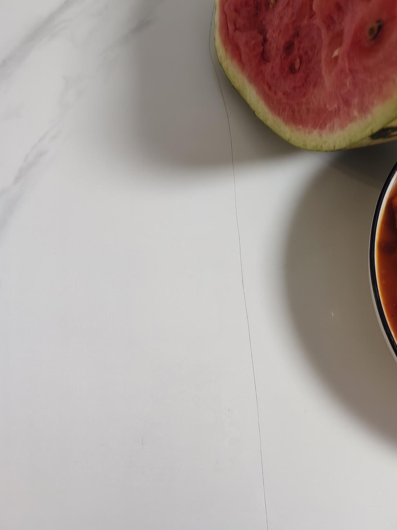 搬家还不到三年呢，家具家电全是新的。集成灶蒸锅已经坏了半年了，反正也不用那个蒸箱