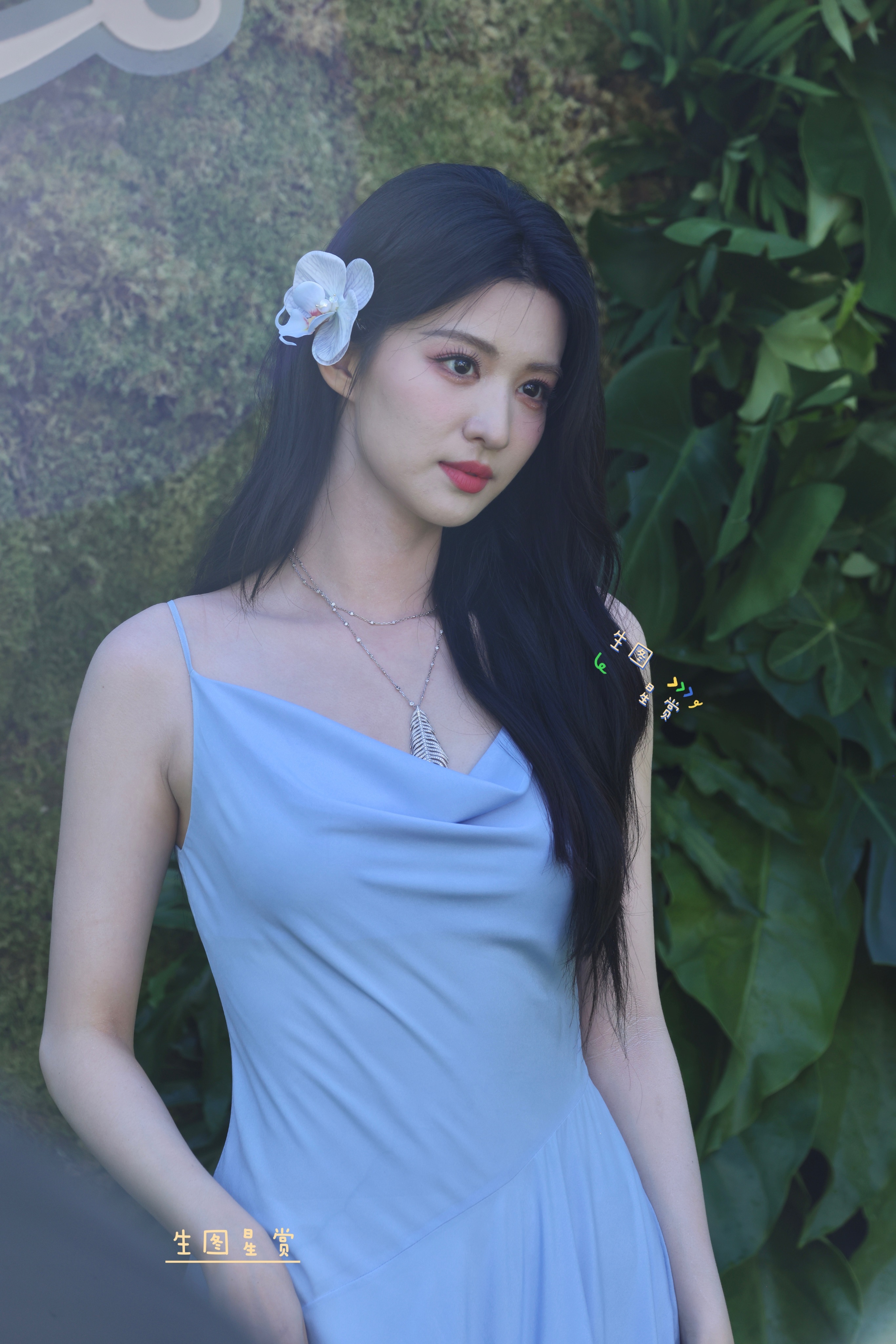 王楚然VOGUE红毯出图，明媚香美的Chuan💙🫧 王楚然[超话] ​​​