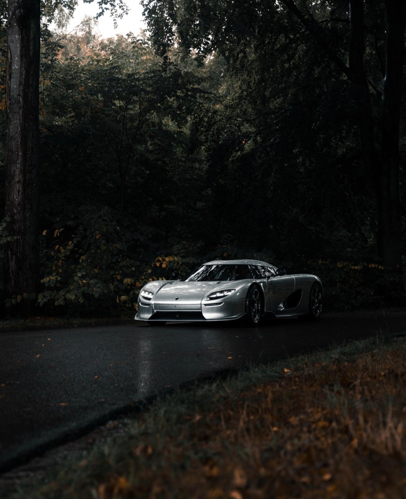 跑车大v聊车汽车美图 机械艺术品：科尼赛克 CC850。作为瑞典超跑制造商科尼赛