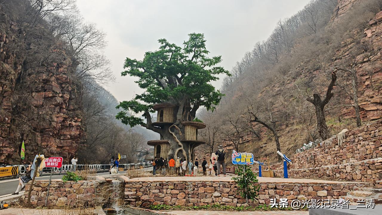 邢台今日（3月30日 周一）详细预报
 
天气：阴转小雨，夜间有小雨
气温：7℃