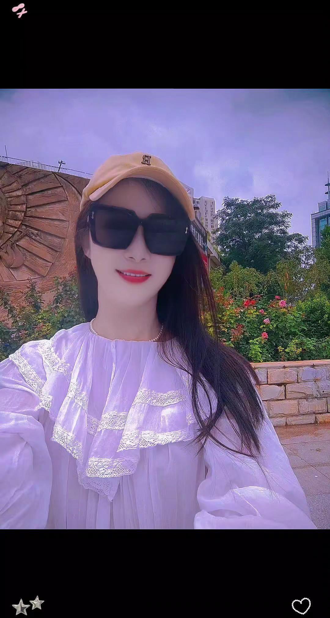 记录在北京的夏天，奔六的年龄，穿20岁的衣服，30的心态，过退休时光。日常vlo