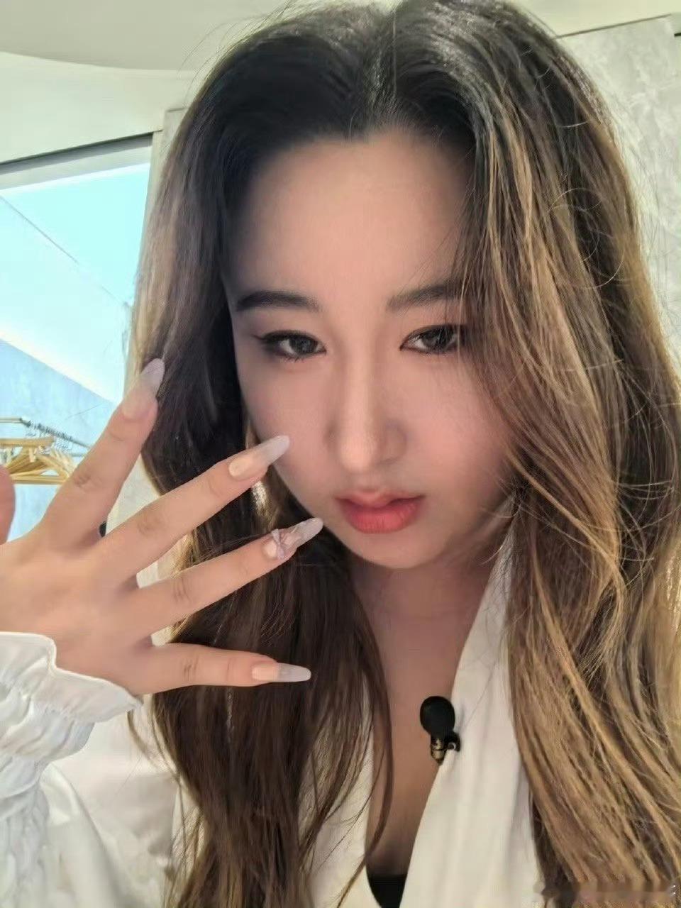 锤娜丽莎半年瘦20斤才知道锤娜丽莎以前是女团预备役！从之前到现在瘦了这么多，还全