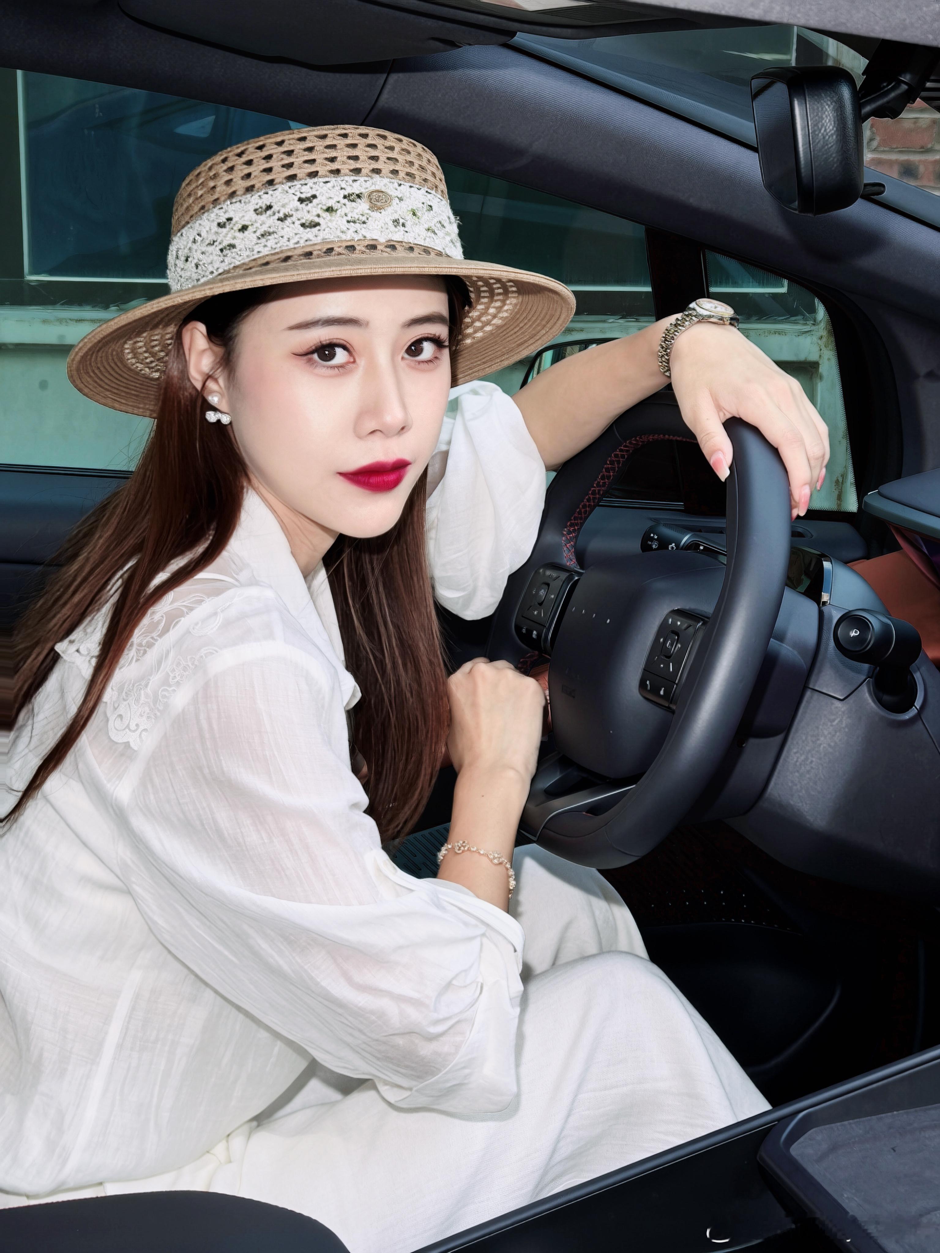 📸  艾尼氪V艾尼氪v汽车  ​​​