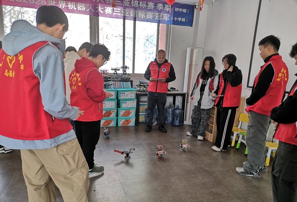 与“星”同行：一场让科技与陪伴温暖相遇的机器人比赛