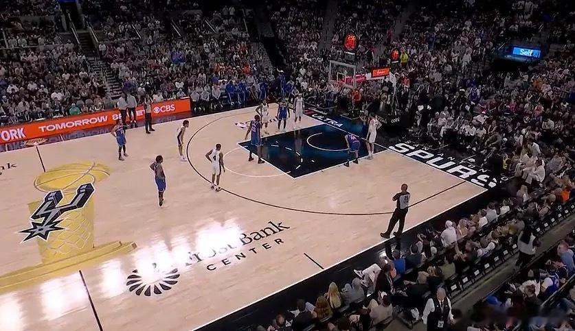 NBA总决赛马刺vs尼克斯今日进行的NBA总决赛G2，马刺主场迎战尼克斯。末节最
