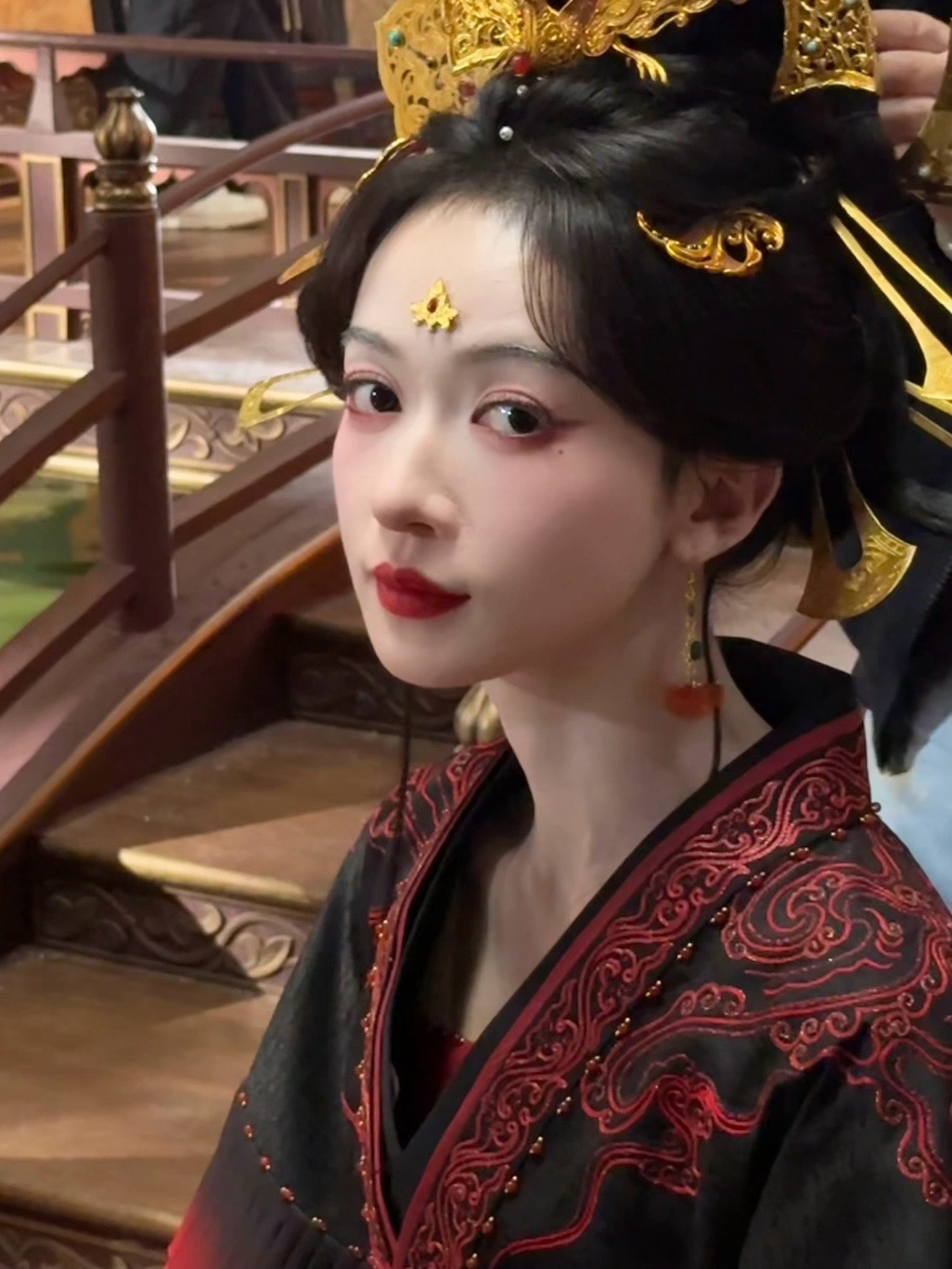 吴谨言一直都这么抽象吗吴谨言原来是搞笑女 发现咱们姐还真的是挺抽象的呀，完全没想