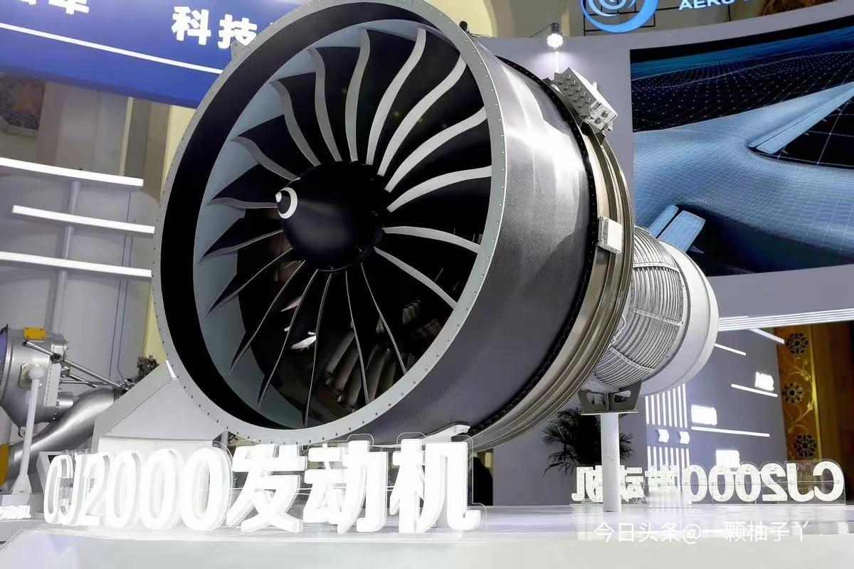 国产长江2000航发最近秀出硬核实力，试车推力冲到35.2吨，比波音787的发动