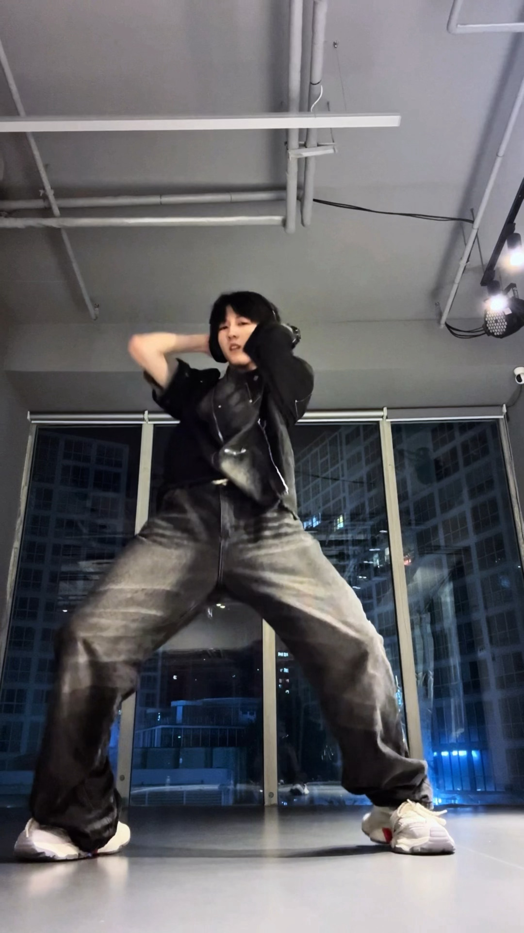知道画质糊影响了多少人看他骚包表管吗 
