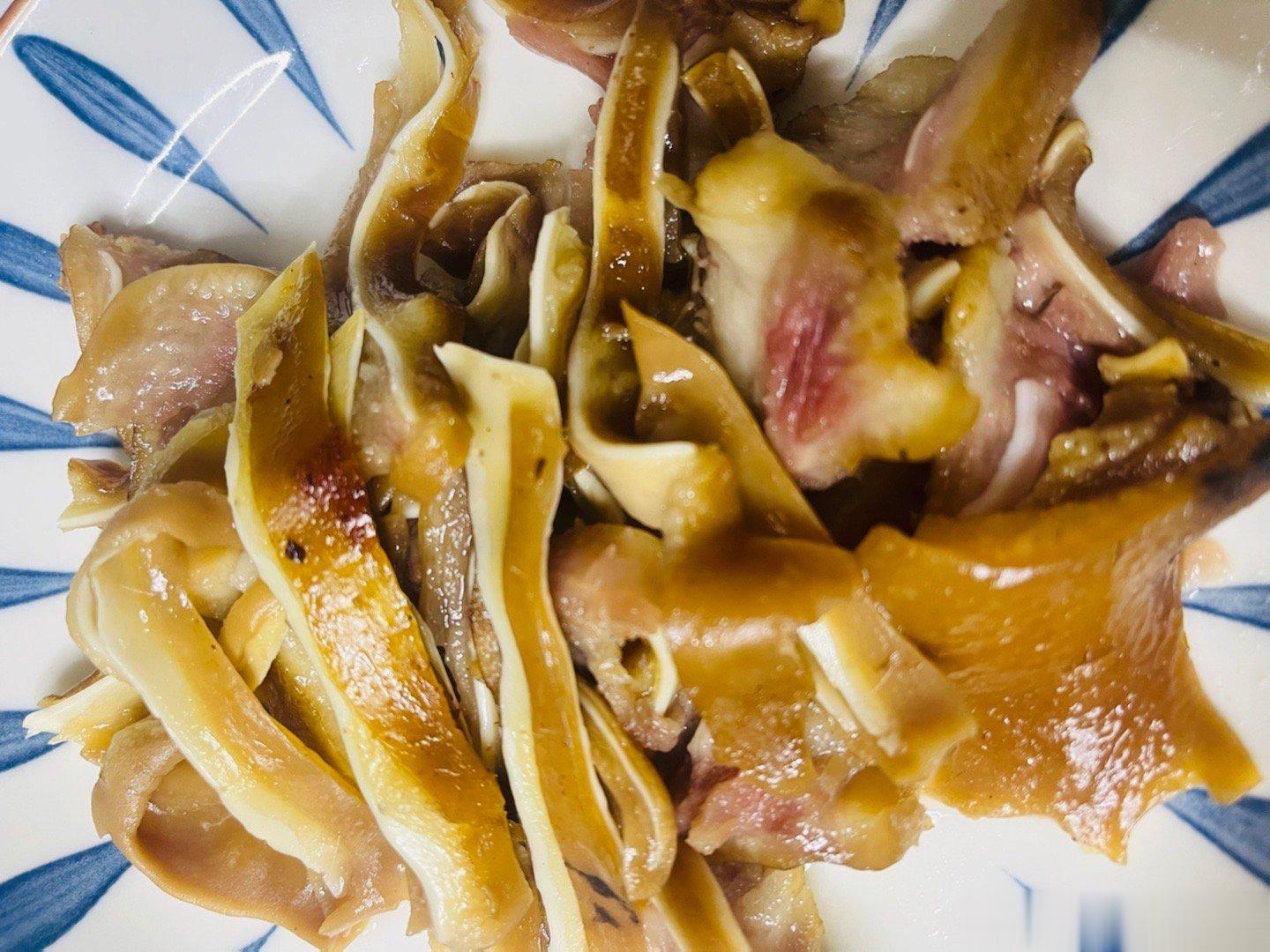 #为什么卤味三巨头卖不动了#一是真的太贵了；二是味道吃腻了；三是不干净不卫生！所