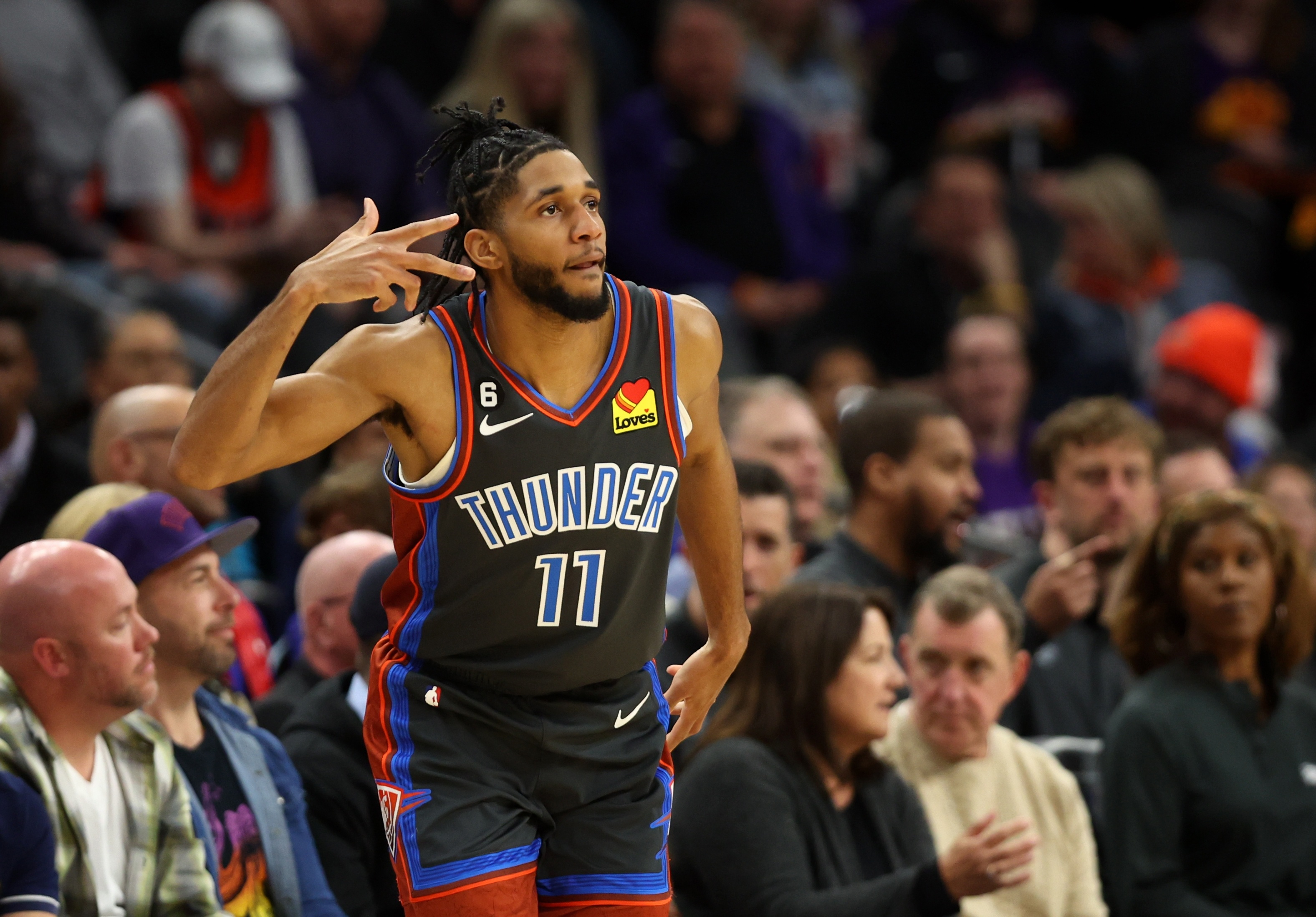 雷霆vs独行侠天王山之战，雷霆让以赛亚-乔代替基迪首发！雷霆首发：亚历山大、乔、