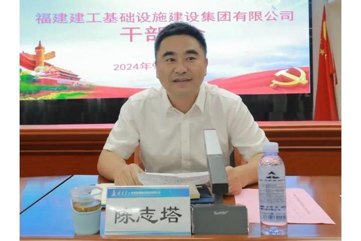 低头  ，周旋#60岁了# 熬走很多人了……恭 赵 荷 叶 凸额（婆婆） ​​​
