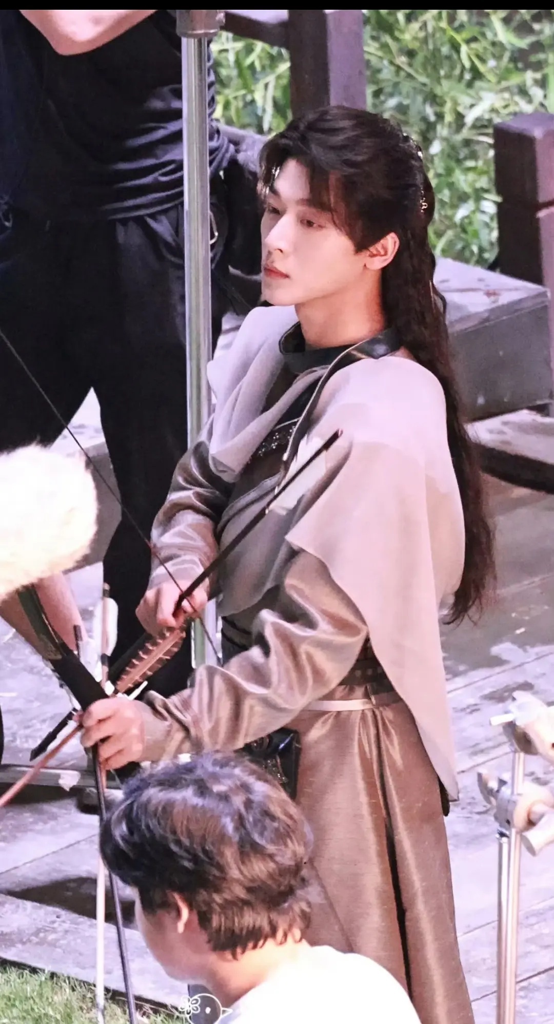 张晚意终于换造型了，再也不是半永久了，真的看够了 ​​​