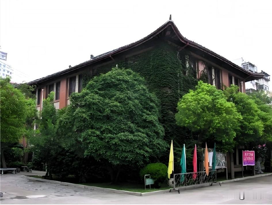 徐州民国期间有所名为“九一八”的中学，这应该是为纪念抗战、不忘国耻而设立的学校。