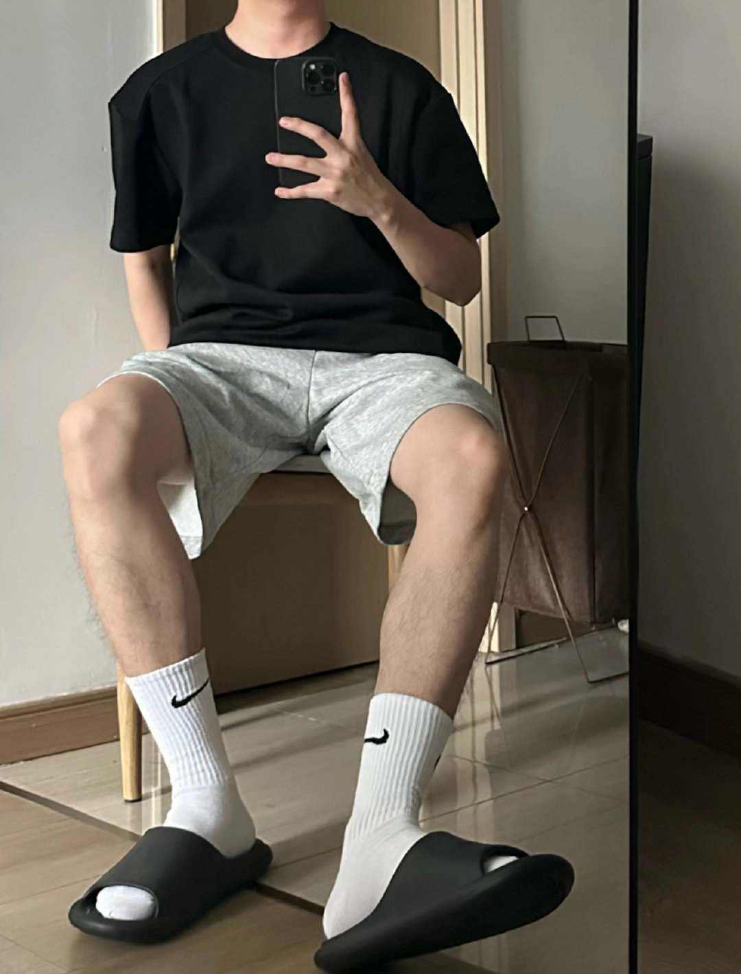 山东文化产业职业学院本人白袜体育生 求姓李 微胖 熊 亩0 