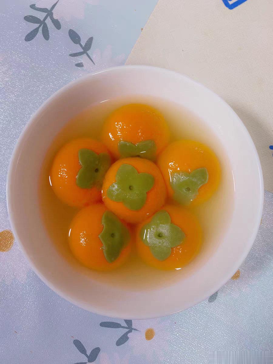 #这个汤圆看起来很灵的样子#        柿柿如意汤圆颜值也太高了吧，看起来非