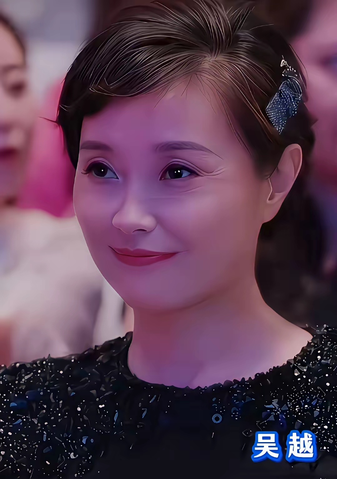 单论颜值蒋勤勤更胜一筹，但论内在底蕴吴越更有深度。 