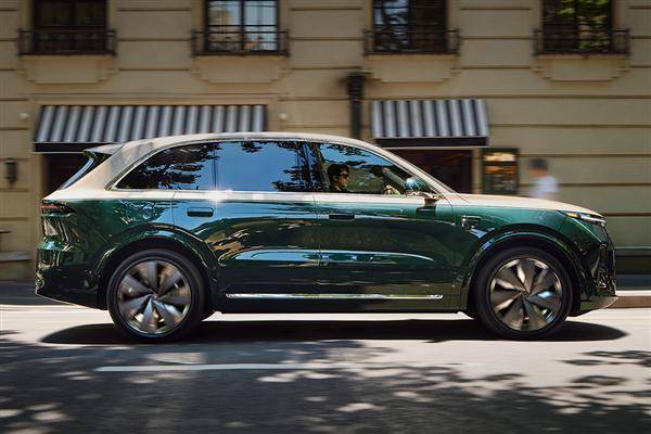 理想L8转型五座SUV：以旗舰配置，为五座用户打造极致体验新标杆理想汽车即将推出