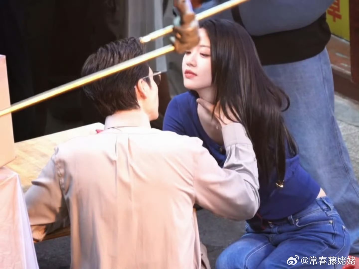 我靠，睡前看陈伟霆阴湿男和美女涵之