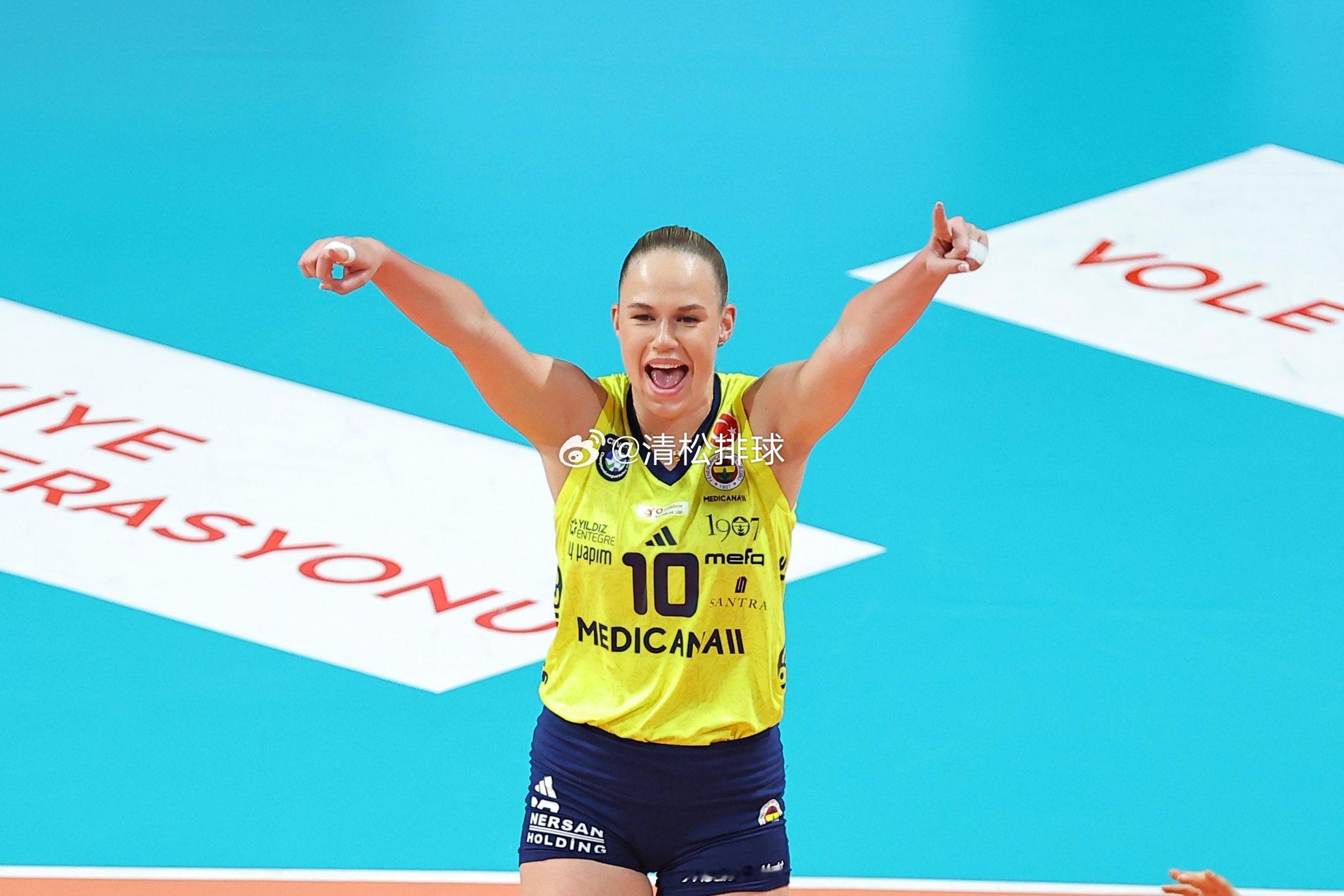 2025-2026土耳其女排超级联赛冠亚军决赛第三回合瓦基弗银行3-1费内巴切费