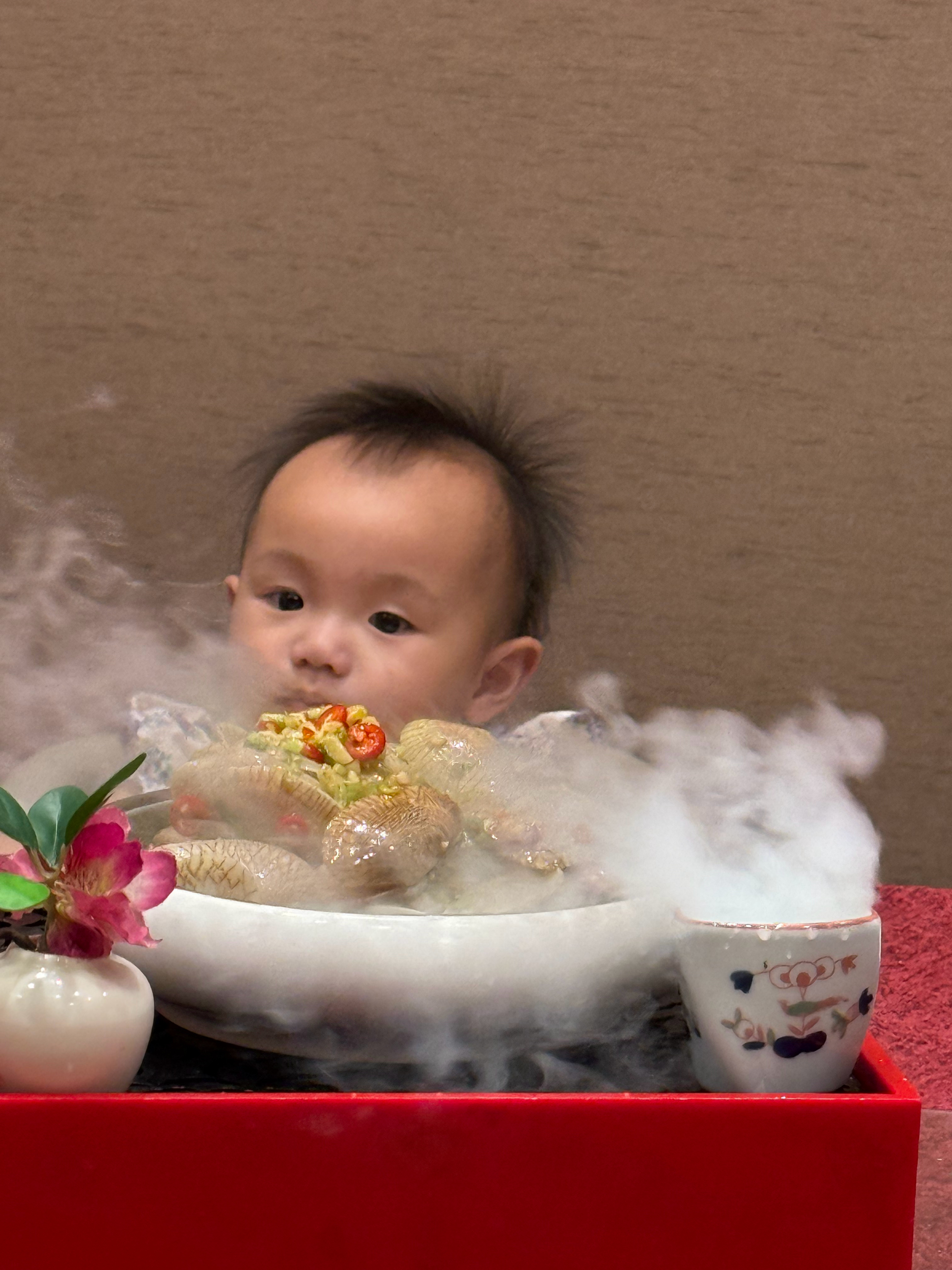 3岁以下婴幼儿每年补贴3600元开心，哈哈哈哈，生多几个又可以买多台车 ​​​
