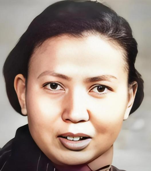 1941年，21岁的女战士莫林被活埋前，敌人竟突然问：“你认识莫林吗？”莫林一听