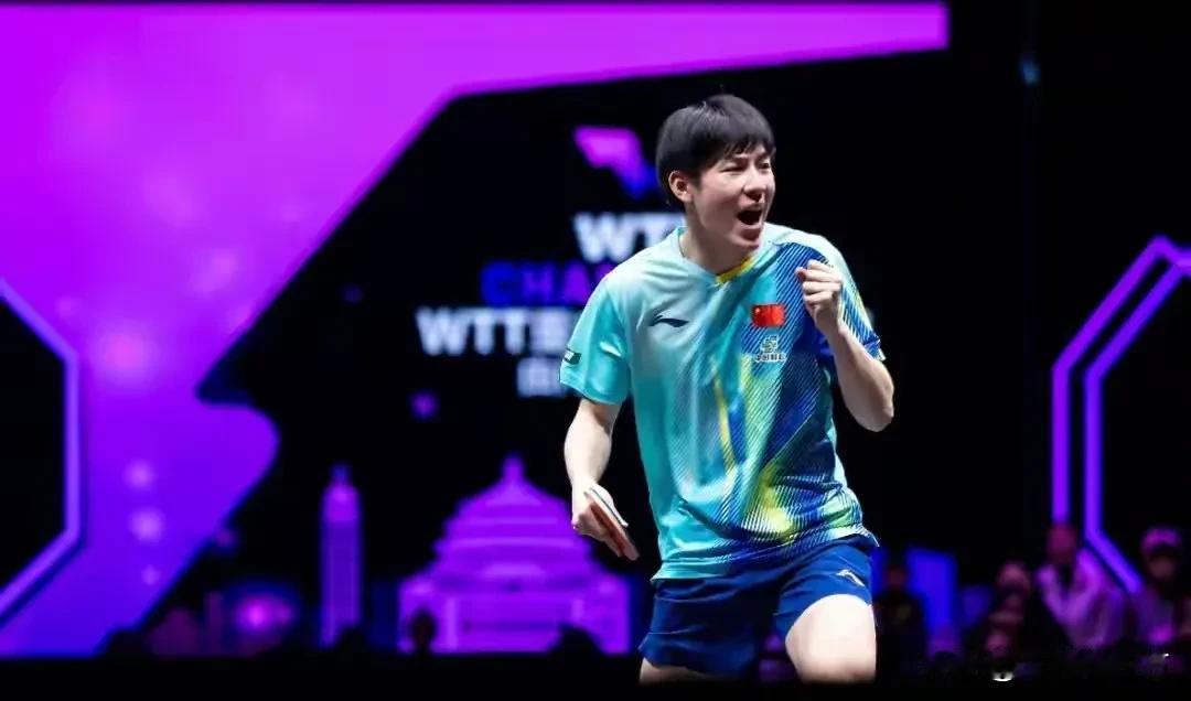 大惊喜！刚刚结束的一场WTT重庆冠军赛男单1/8决赛，中国队19岁小将温瑞博对阵