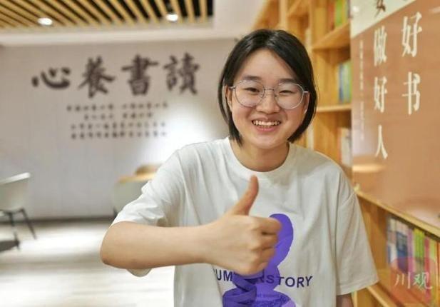 看到这个热搜，我真替这位妈妈高兴！但仔细一想，心里又酸酸的——多少普通家庭的父母