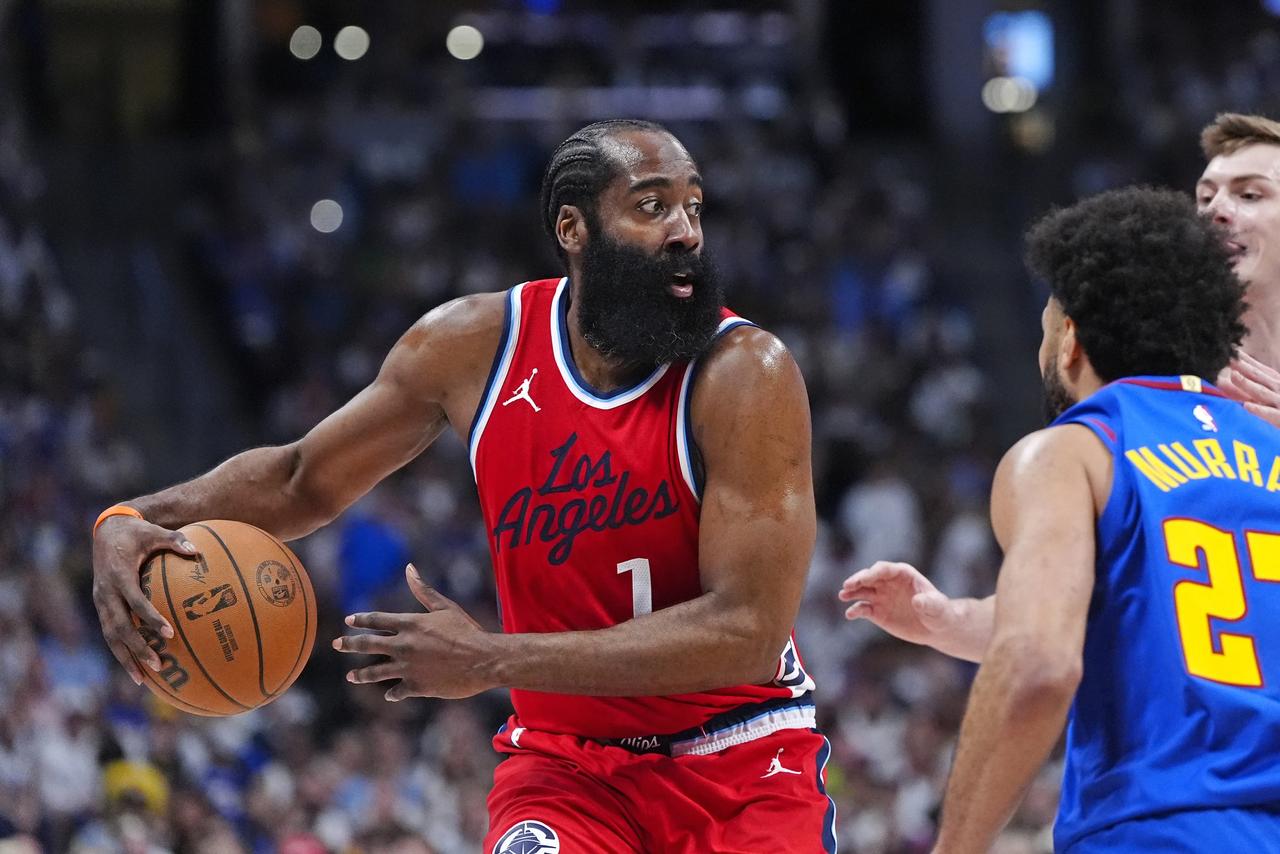 掘金抢七淘汰快船！哈登仅得7分
NBA季后赛西部首轮掘金vs快船，双方前6场打成
