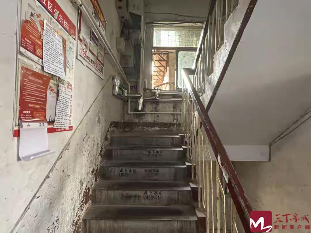 舜耕路38号拆旧建新（有写为原拆原建），需要强力部门的介入和推进、落地，然而在山