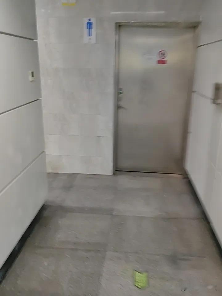 骂闫学晶老师的粉丝站出来，晾一下你的生活成本，如果你在一线城市，如果你有孩子要教