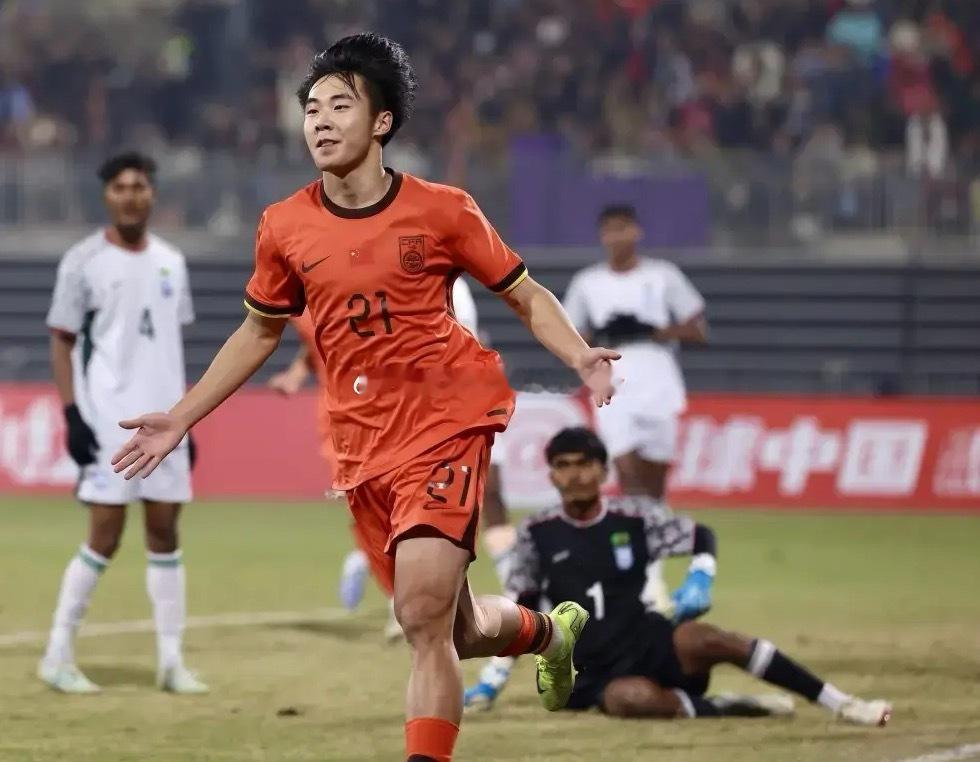 U17国少4-0孟加拉国全胜0失球进正赛，帅惟浩戴帽，赵松源破门 u17国足vs