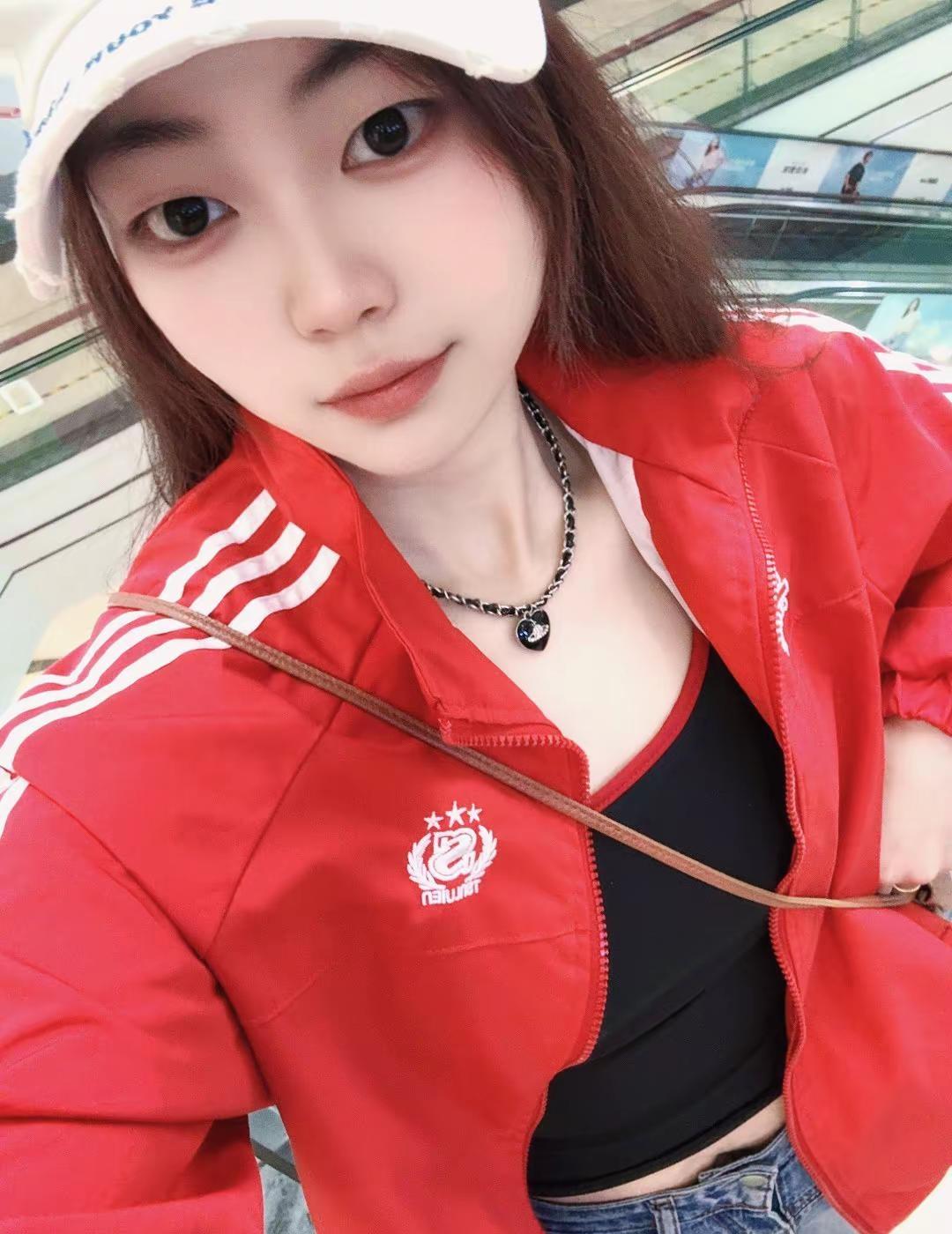 松弛有度的生活才会更快乐每日穿搭