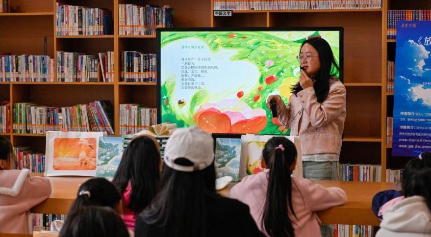 书香满城，是南昌最动人的“呼吸”——孺子书房会客厅”掀起城市阅读新热潮江西人会读