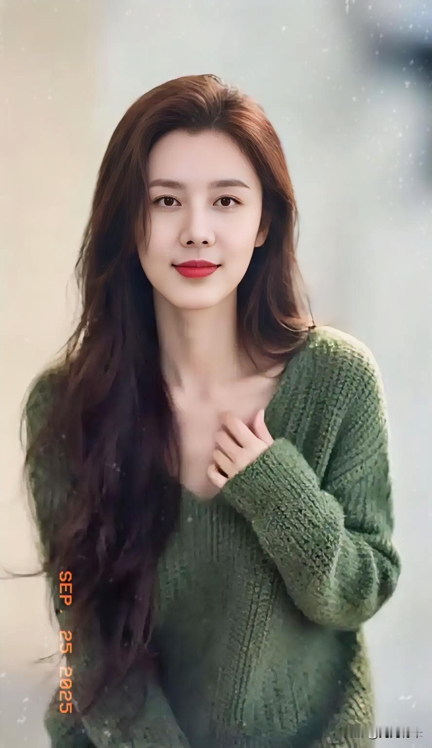 婚姻里的“两种身份”：谁才是真正的输家？
 
一个男人周旋在两个女人之间。
一个